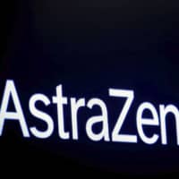The government is expected to reach a deal soon with AstraZeneca PLC to secure over 100 million doses of a novel coronavirus vaccine being developed with the University of Oxford. | REUTERS / VIA KYODO