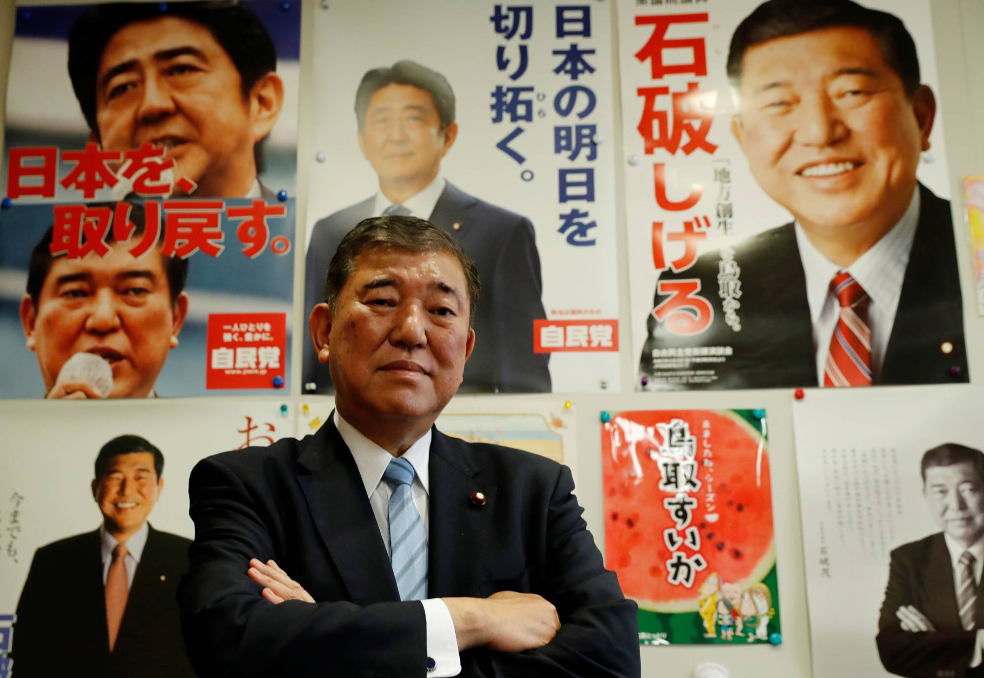 Shigeru Ishiba, a rare LDP critic of outgoing Prime Minister Shinzo Abe, said he was popular because he presented a break from the current administration.  | REUTERS 