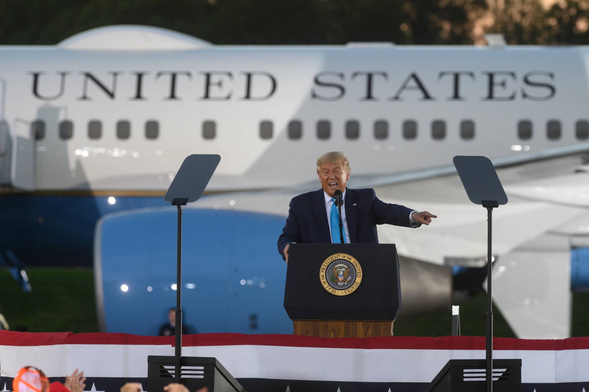 U.S. President Donald Trump speaks during a campaign rally in Latrobe, Pennsylvania, on Thursday. | Bloomberg
