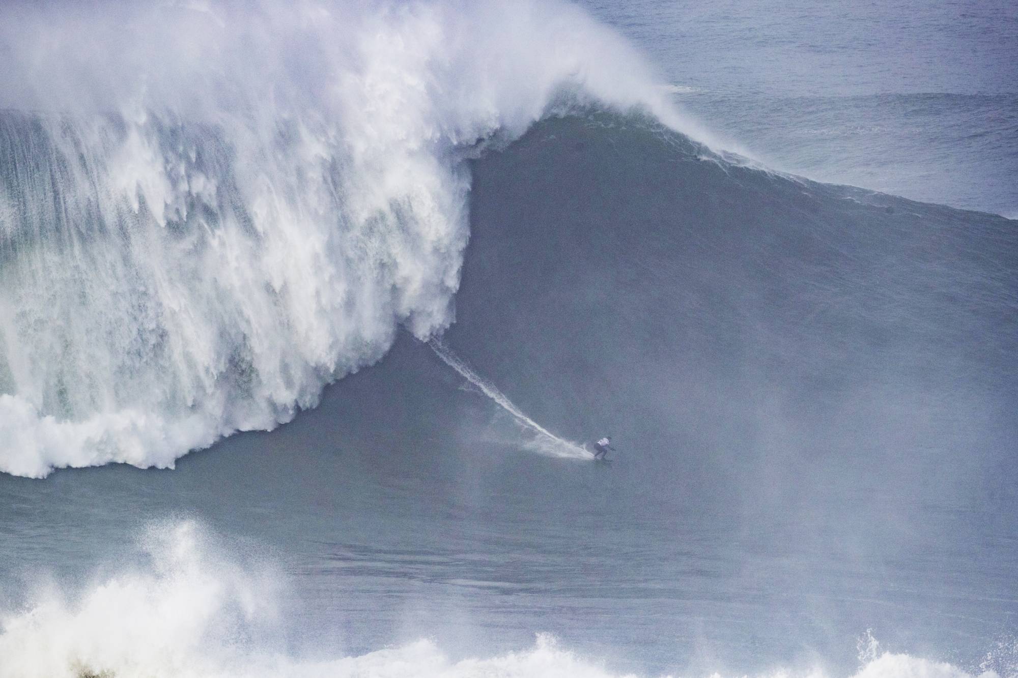 World record 2025 wave surfed 2020