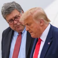 The Wall Street Journal reported that U.S. Attorney General William Barr last week suggested to federal prosecutors that they consider charging protesters with sedition — an archaic criminal charge that hasn’t been regularly used by federal authorities since the McCarthy era. | AFP-JIJ