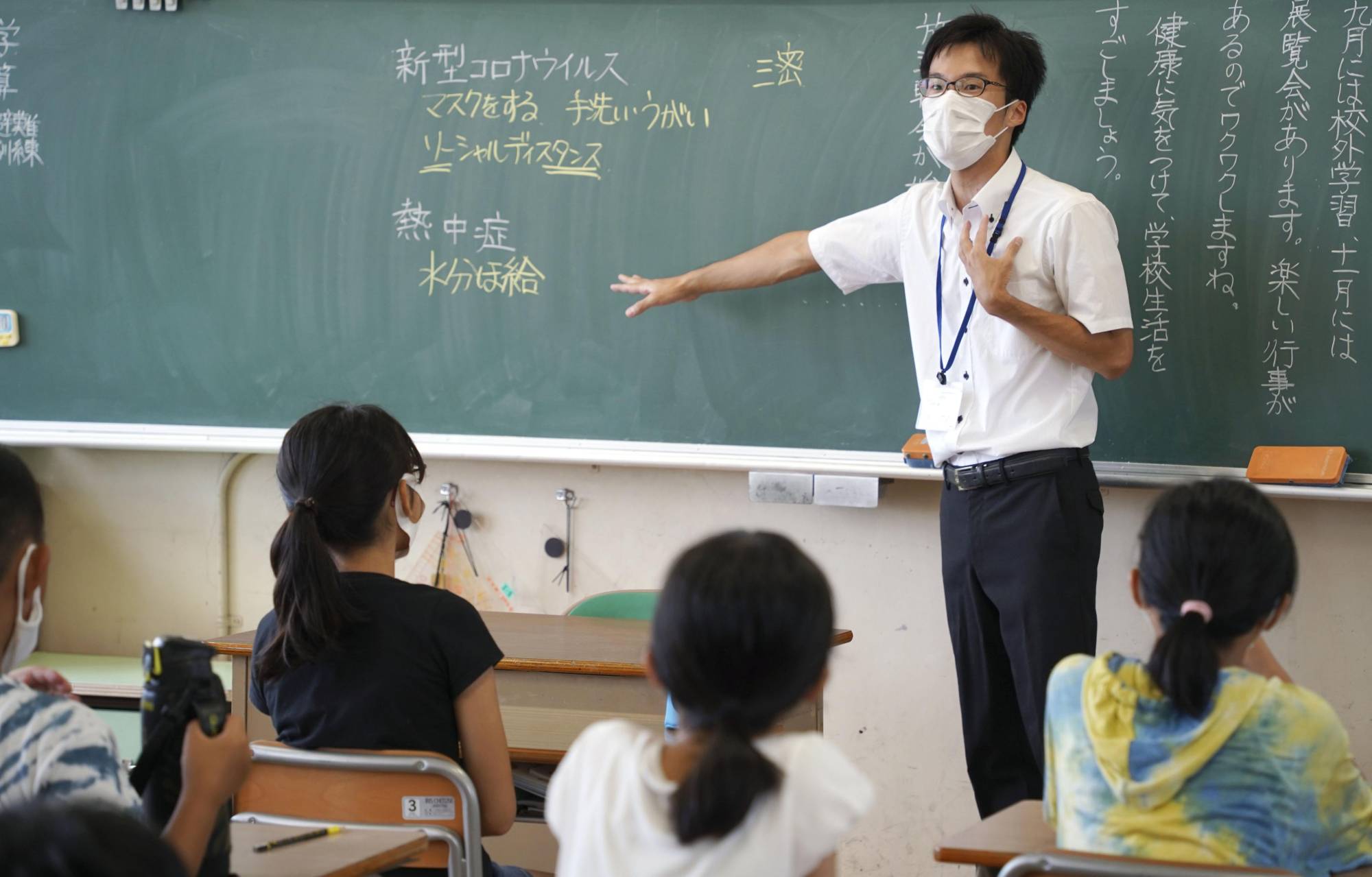 More than 70 percent of schoolchildren in Japan feel stress due to the novel coronavirus, according to a survey by the National Center for Child Health and Development.  | KYODO 