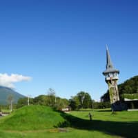 While Niseko is renowned as one of Japan’s most famous ski resorts, it also offers amazing views and many outdoor activities for visitors during spring or summer.  | NISEKO TOWN
