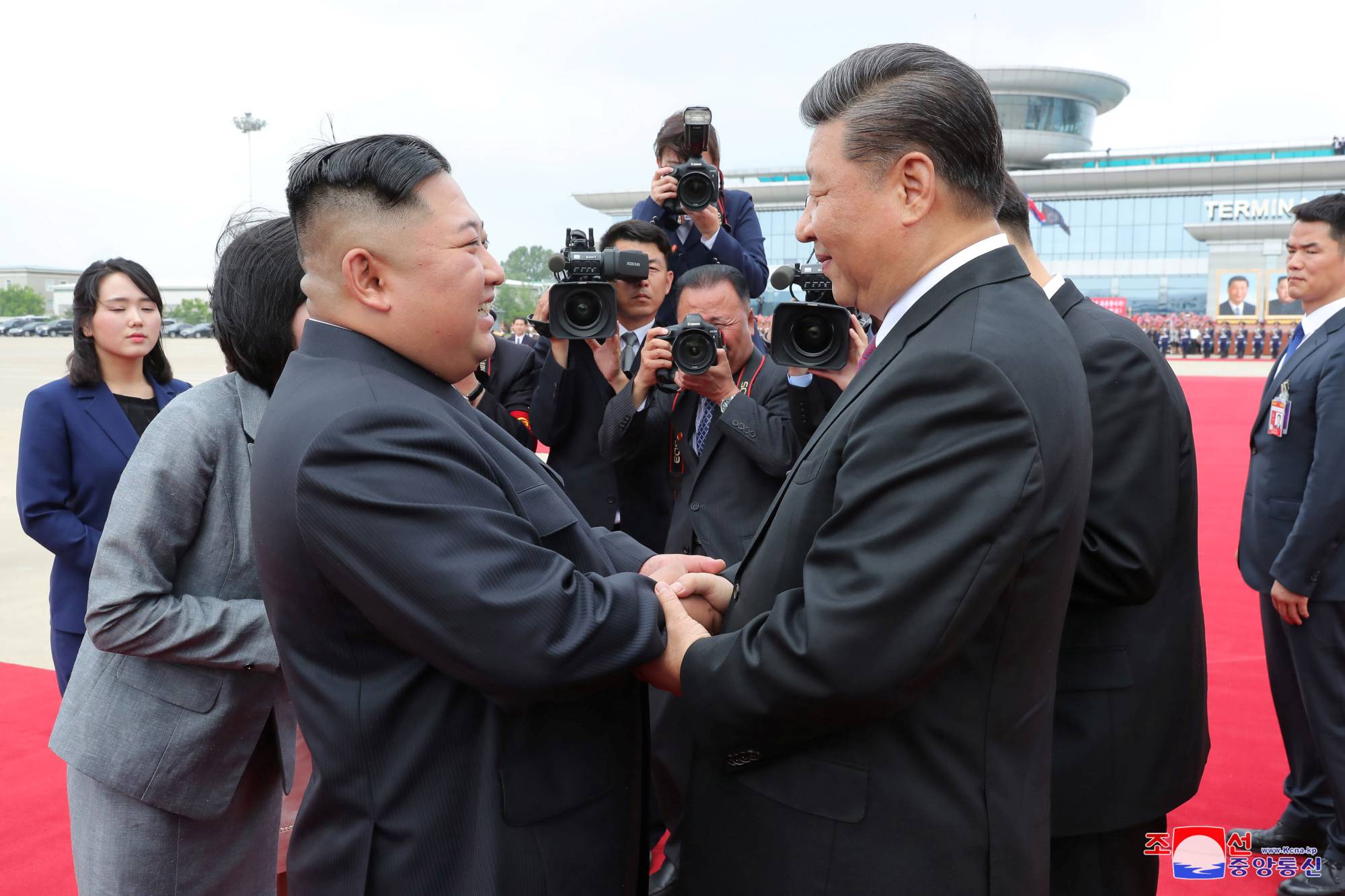 North Korean leader Kim Jong Un shakes hands with Chinese President Xi Jinping during Xi's visit in Pyongyang in this picture released on June 21, 2019. | KCNA / VIA REUTERS