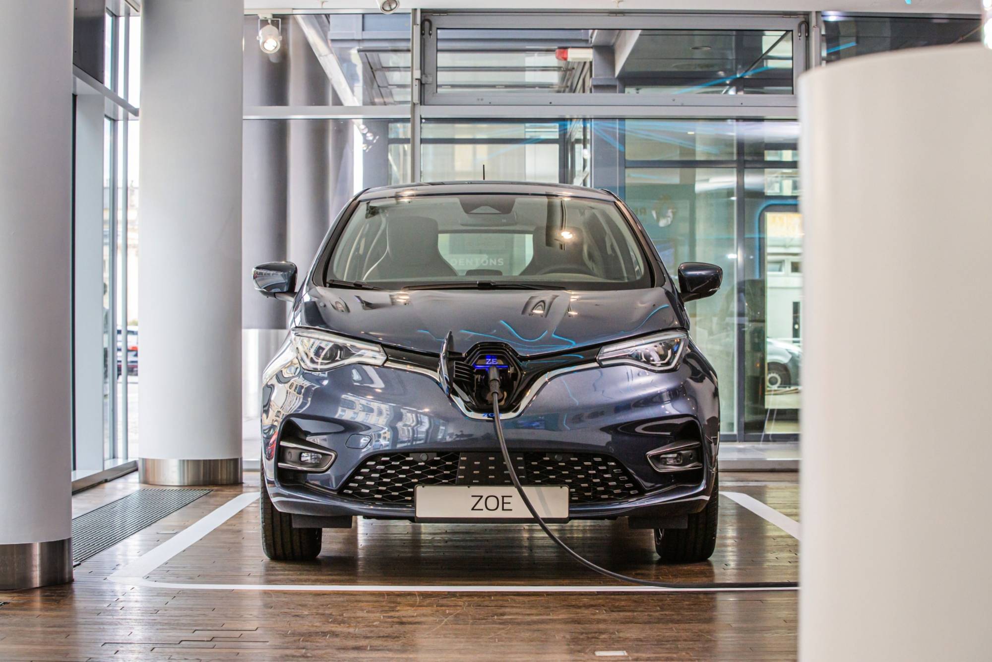 Carry out overhaul renault on sale zoe