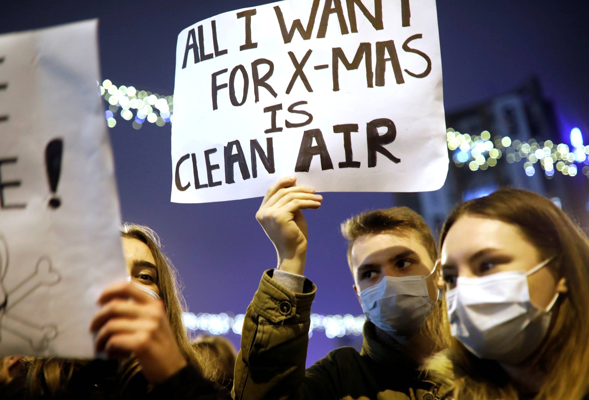 The coronavirus pandemic has caused the the biggest drop in emissions in history. It has also resulted in more than a million deaths and the worst economic downturn since the Great Depression. | REUTERS