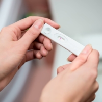 According to the most recent available data from the National Institute of Population and Social Security Research, 1 in 6 couples in Japan have undergone tests or some kind of treatment for infertility. But, as infertility has not been defined as a disease in Japan, the nation’s public health insurance does not cover advanced reproductive techniques, which often cost more than ¥500,000 per round. | GETTY IMAGES