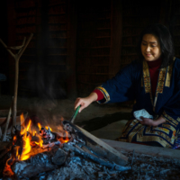 Hisae Kawamura sings an Ainu folktale at the Kaneto Kawamura Ainu Museum in Asahikawa, Hokkaido. | OSCAR BOYD