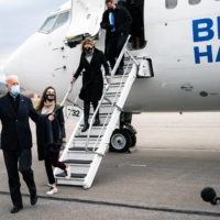 Joe Biden arrives in Scranton, Pa., with two of his granddaughters on Tuesday morning. |  ERIN SCHAFF / THE NEW YORK TIMES