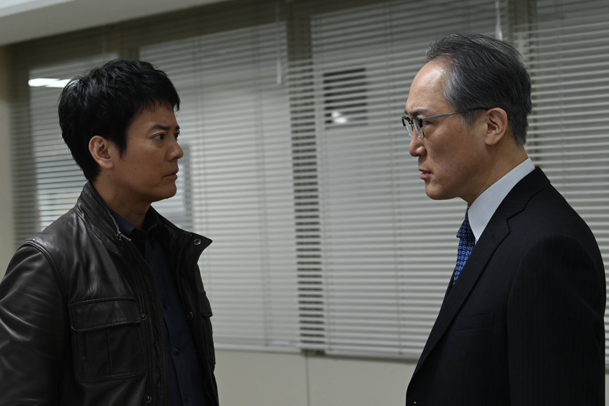 Tense times: Toshiaki Karasawa (left) plays Genba Shido, the Japanese equivalent of Jack Bauer on TV Asahi’s series “24 Japan.”  | © 2020 TWENTIETH CENTURY FOX FILM CORPORATION. ALL RIGHTS RESERVED.
