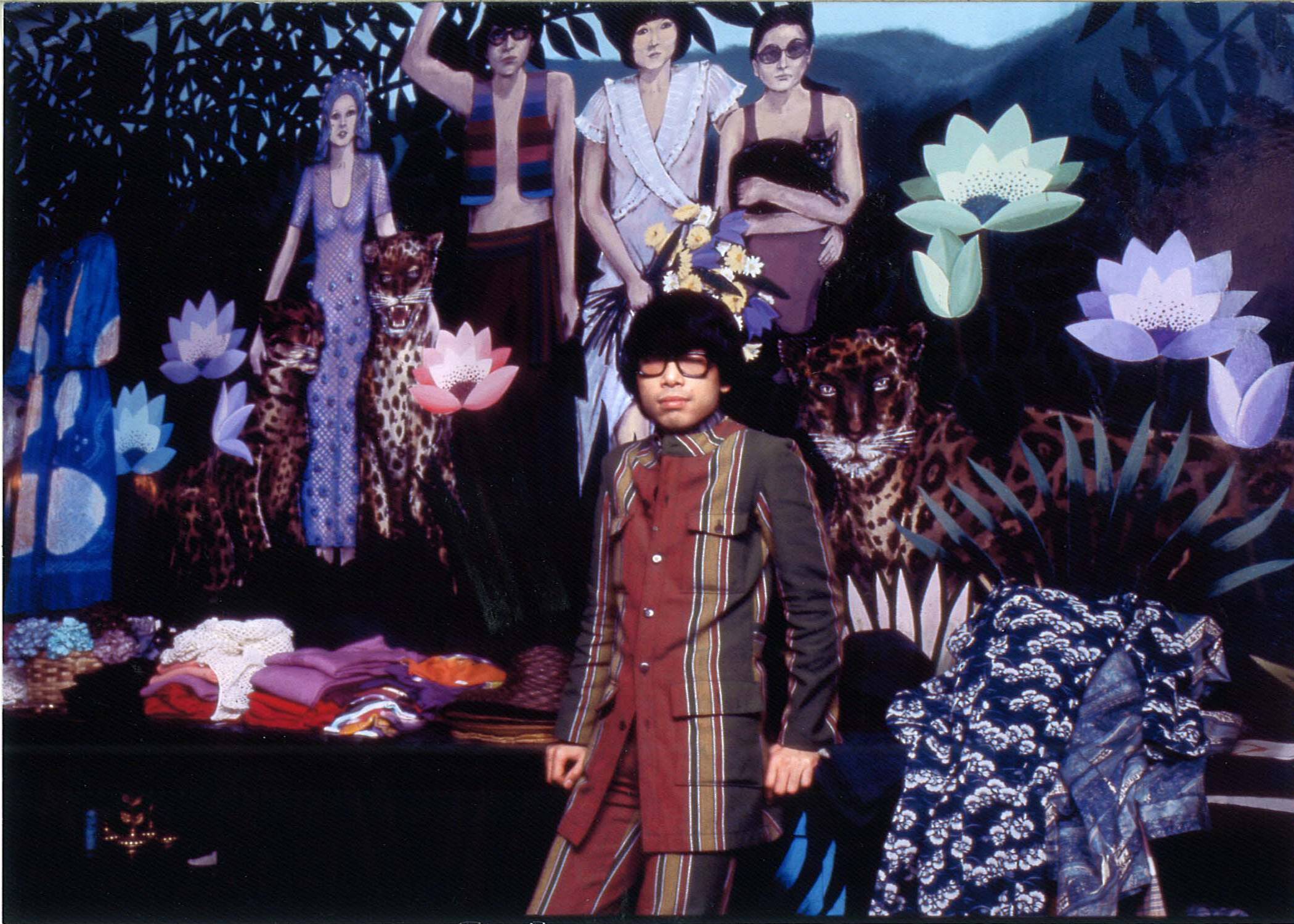 Kenzo 80s fashion foundation shop