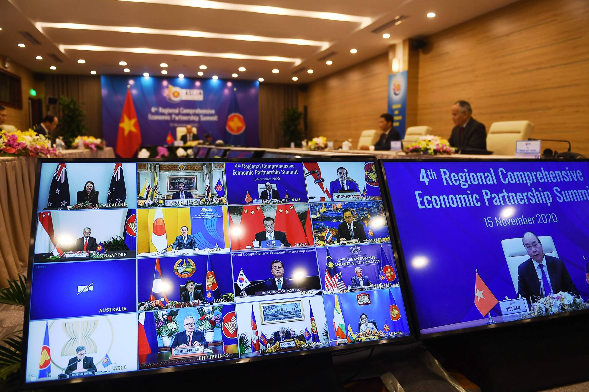 Leaders of the Asia-Pacific nations attend the Regional Comprehensive Economic Partnership (RCEP) summit online on Sunday. | AFP-JIJI