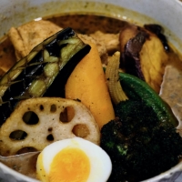 Oh, brother: Tokyo Rakkyo Brothers serves a solid soup curry with perfectly charred broccoli and sweet potato. | FLORENTYNA LEOW
