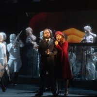 Nightmare scenario: Australian soprano Jessica Aszodi (right) and American tenor Peter Tantsits perform an aria during a scene where their characters are under attack. | © MASAHIKO TERASHI / NEW NATIONAL THEATRE, TOKYO
