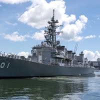 The Murasame, a Maritime Self-Defense Force destroyer, leaves Yokosuka, Kanagawa Prefecture, in August for an intelligence-gathering mission in the Middle East. | KYODO
