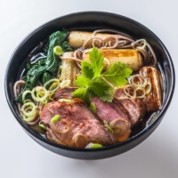 Cutting off 2020: This festive toshikoshi (“year-crossing”) soba includes duck prepared nanban style, with the sweetness of winter leek enhancing the rich fat of the bird. | MAKIKO ITOH
