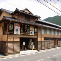 Izushi Eirakukan was built in 1901 in Toyooka and is the oldest kabuki theater in the Kansai region. The building was closed in 1964, restored and then reopened to the public in 2008. | TOYOOKA CITY