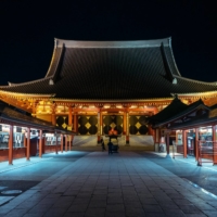 Deserted landmarks, packed hospitals: Sensoji temple in Asakusa is one of the most popular tourist spots in Tokyo. Due to the impact of the pandemic, however, tourism from abroad dropped 99.9% leaving once-crowded locations empty.  | OSCAR BOYD