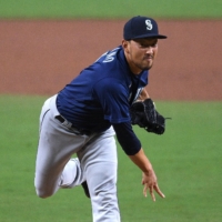 Mariners reliever Yoshihisa Hirano pitches against the Padres in San Diego on Sept. 19, 2020.  | USA TODAY / VIA REUTERS