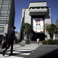 Japan Exchange Group Inc. (JPX) is planning a major overhaul of its Tokyo Stock Exchange, but skepticism is abound whether it will lead to real reform. | BLOOMBERG