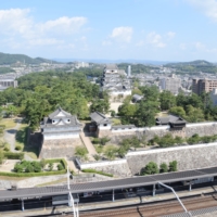 Fukuyama Castle, built in 1622, is conveniently close to a shinkansen station | CITY OF FUKUYAMA