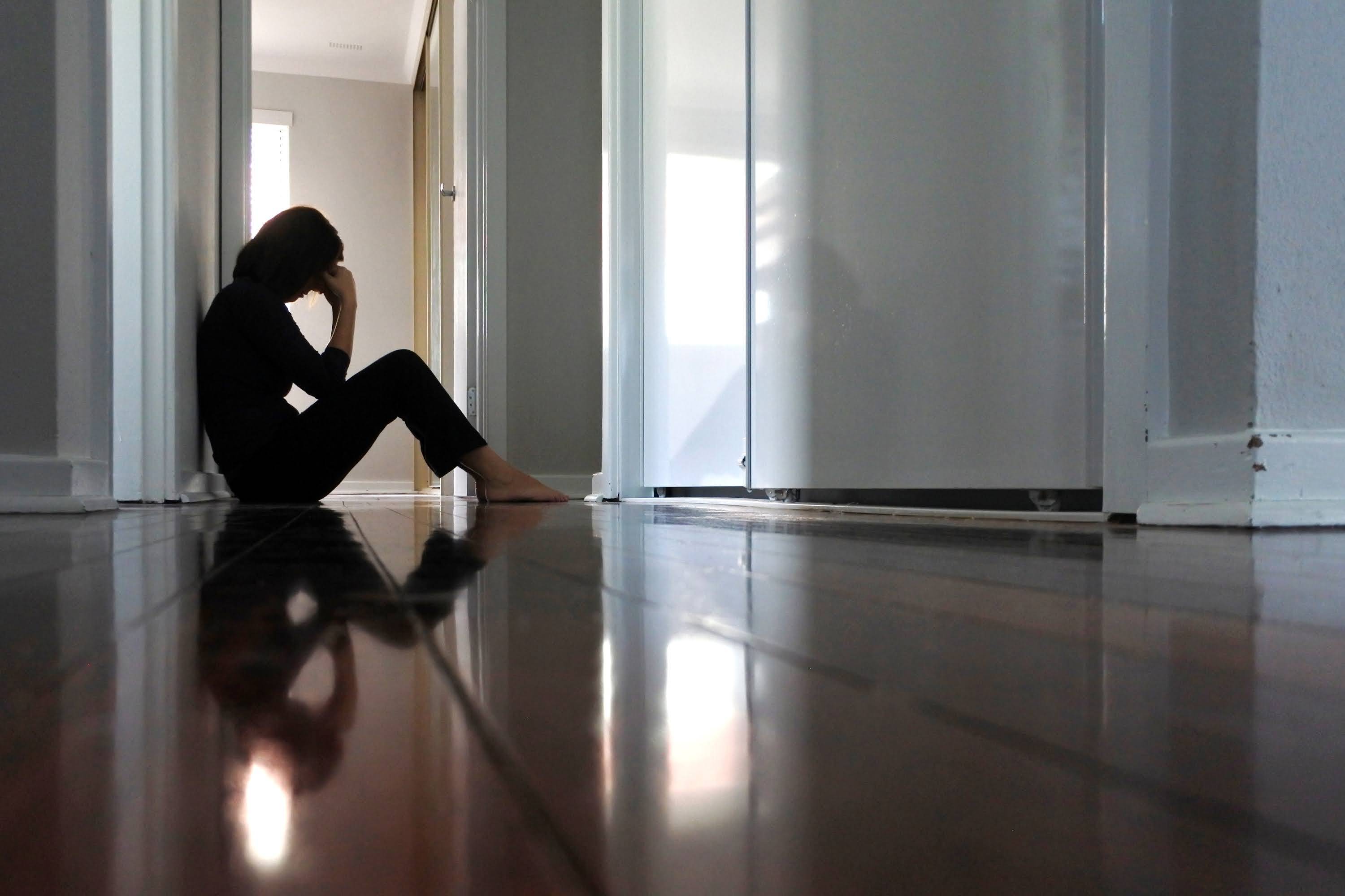 According to preliminary figures released by the National Police Agency, 20,919 people took their own lives in 2020, up 750 from the previous year and marking the first year-on-year increase in 11 years. | GETTY IMAGES