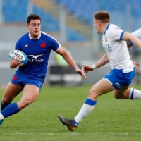 France\'s Arthur Vincent carries the ball against Italy during their Six Nations contest in Rome on Feb. 6. | REUTERS