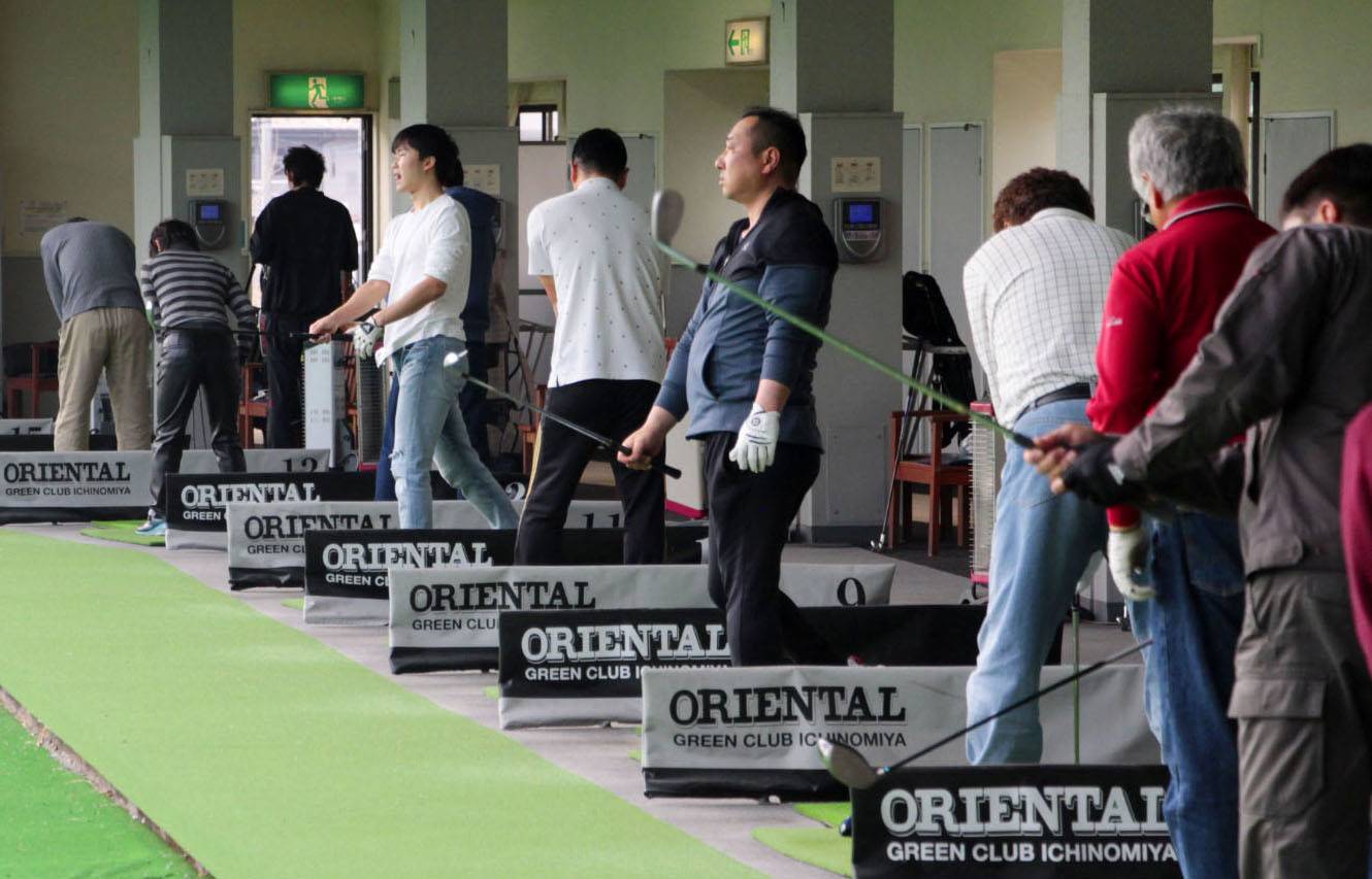 The Japan Golf Range Association says it has seen 10% to 20% more players turning up to work on their swings  from a year earlier at facilities in a number of regions. | KYODO