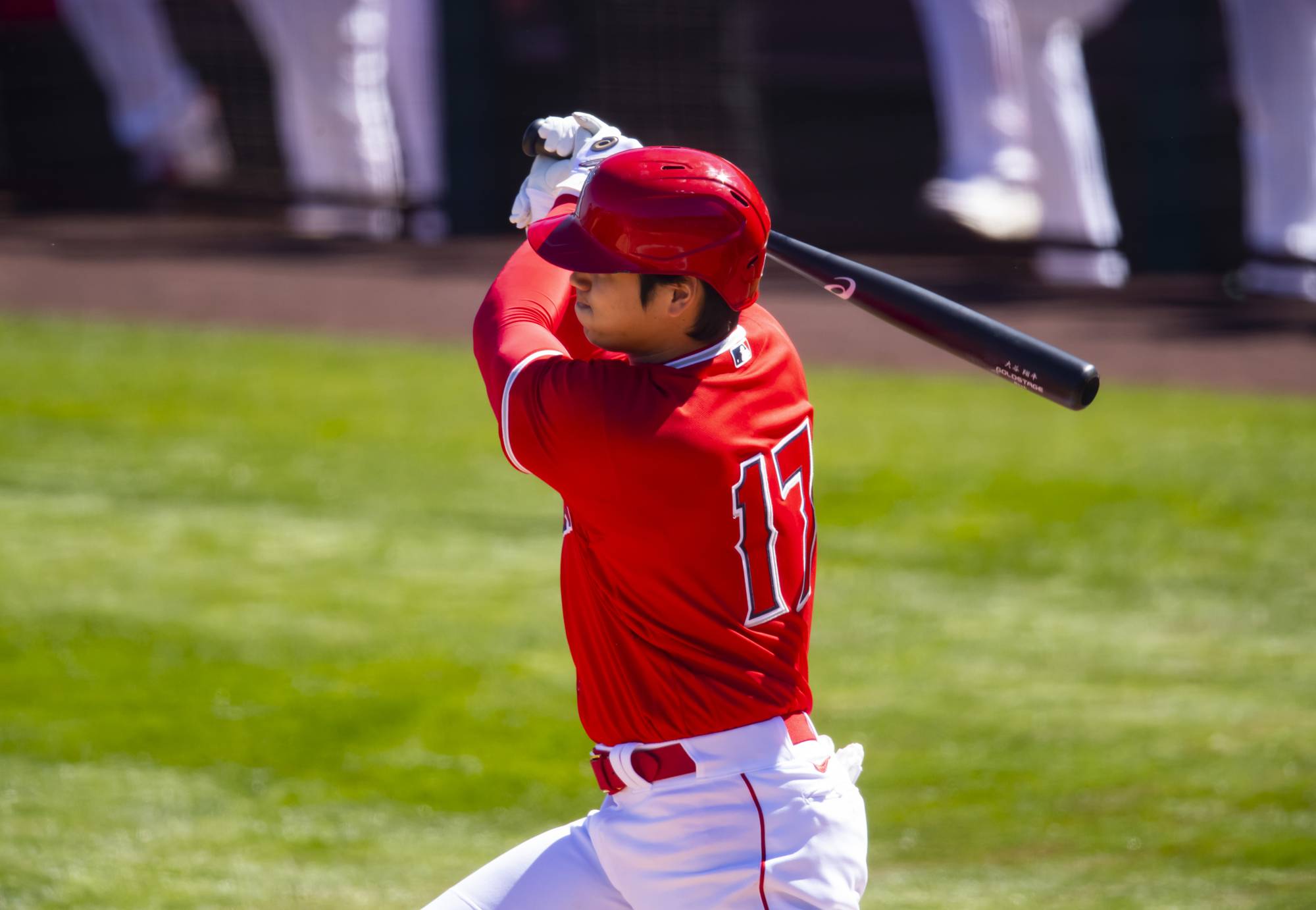 Shohei Ohtani gets two hits in Angels' spring training home opener
