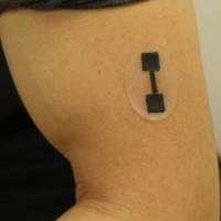 Japanese researchers have developed a \"biobattery-powered microneedle patch\" that allows vaccines to be absorbed quicker than with the patches currently available commercially. | MATSUHIKO NISHIZAWA
