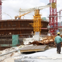 Construction takes place on the Taishan 1 Areva SA EPR reactor at the China Guangdong Nuclear Power Group Co. atomic plant in Taishan, China, in July 2010. China is offering new backing for the development of nuclear power as a key tool in its drive to cut carbon emissions. | BLOOMBERG