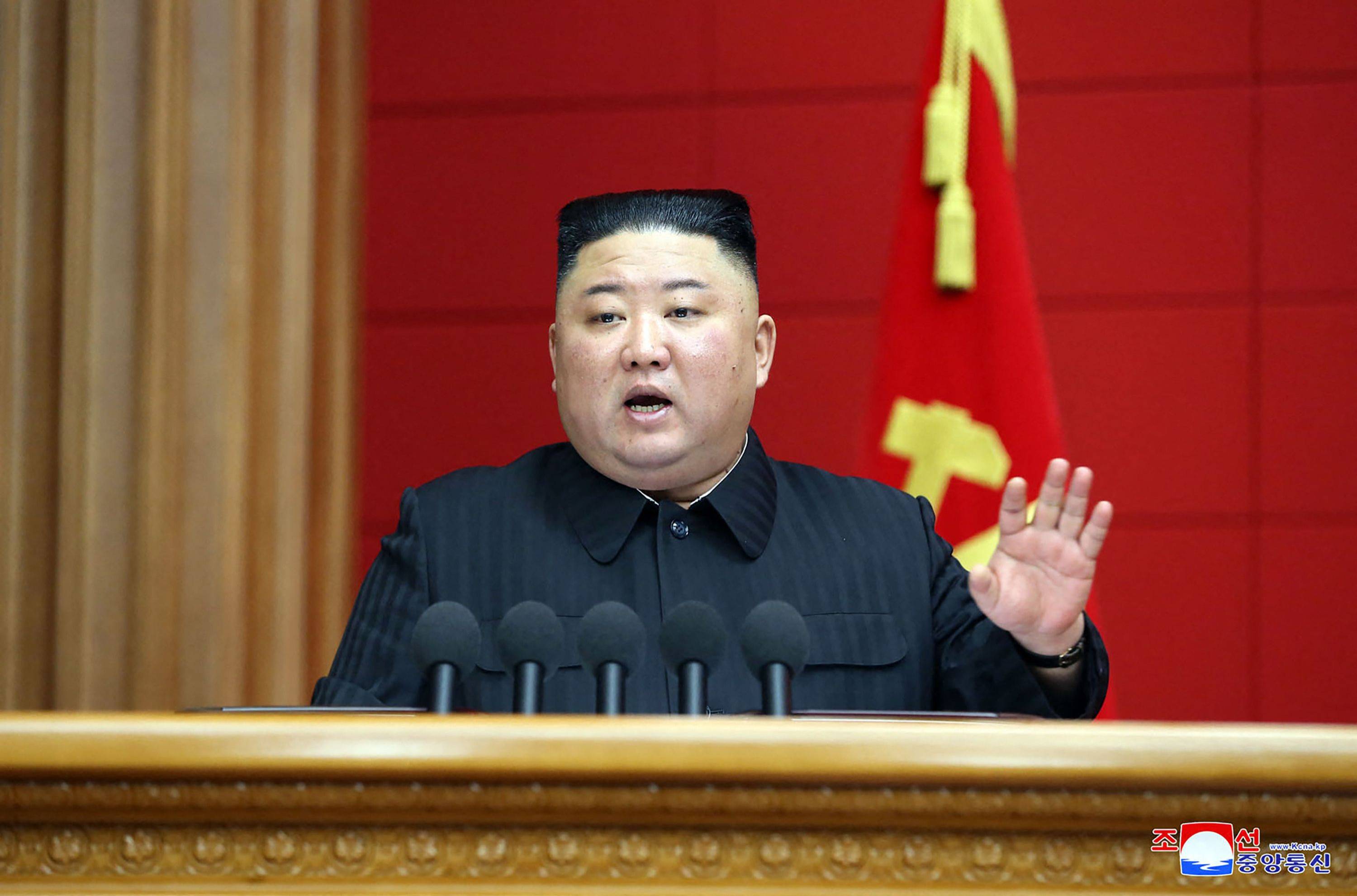 North Korean leader Kim Jong Un speaks during a meeting in Pyongyang on Saturday. | KCNA / KNS / VIA AFP-JIJI
