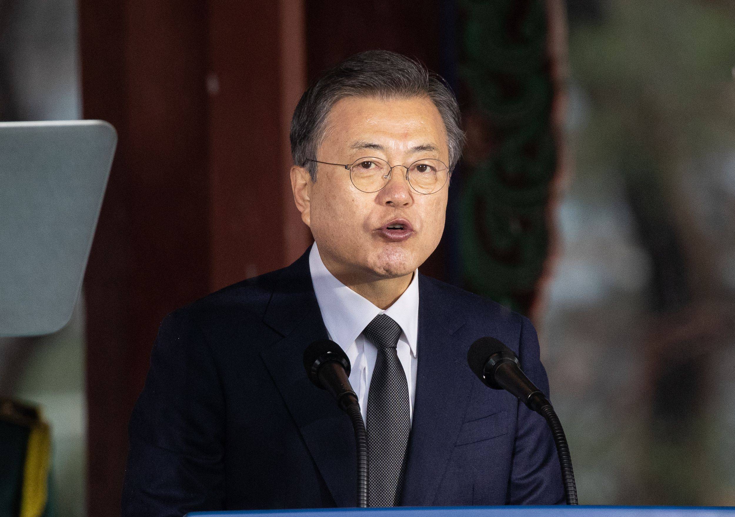 South Korean President Moon Jae-in speaks to the public in Seoul on March 1. | POOL / via AFP-JIJI