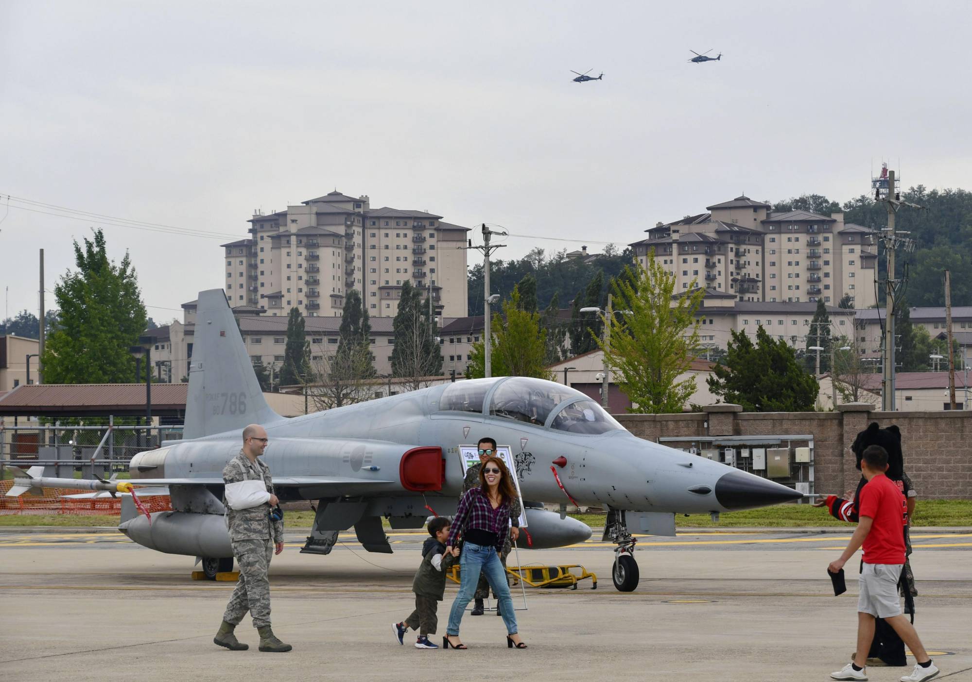 A U.S. fighter plane is shown to the public at Osan Air Base, south of Seoul, in September 2019.  | KYODO