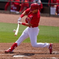St. Louis Cardinals second baseman Tommy Edman singles in the 3rd inning of a spring training game against the New York Mets at Roger Dean Chevrolet Stadium in Jupiter, Florida, on Monday.  | USA TODAY SPORTS / VIA REUTERS 