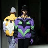 Film-focused fashion: Jun Takahashi’s latest runway line for Undercover features some not-so-subtle references to the anime series “Neon Genesis Evangelion.” | ©️ KHARA

