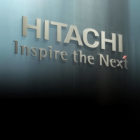 Hitachi is seeking to sell its over 50% stake in Hitachi Metals as the firm has been streamlining its business portfolios to focus on growth areas such as digitalization. | BLOOMBERG