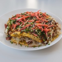 This homey tonpeiyaki is a great drinking snack or makes a quick meal when paired with a bowl of rice. | MAKIKO ITOH
