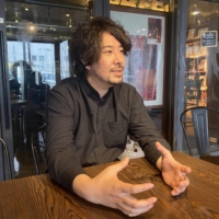 Learning aid: Akio Fujimoto wanted to make a film that families could watch together, and believes that “Along the Sea” should be screened in Japanese classrooms to teach students about experiences other than their own.  | © E.X.N K.K.
