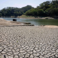 A dried reservoir bed at the Second Baoshan Reservoir in Hsinchu, Taiwan, in April   | BLOOMBERG 