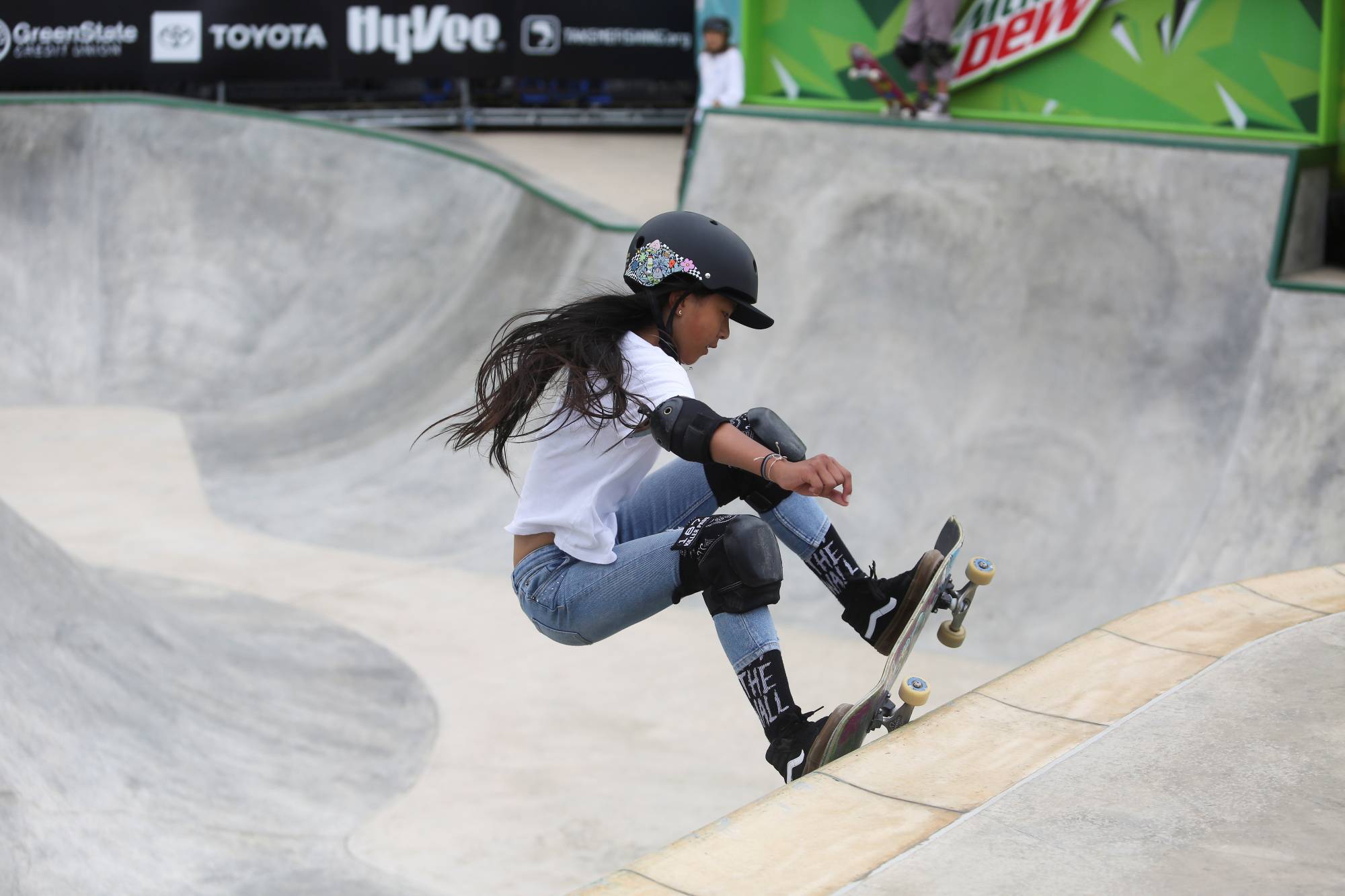 Skateboarder Kokona Hiraki to Japan's youngest Olympian The