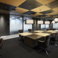 In Tokyo\'s Nihonbashi district, 77 startups have opened offices in the 10 life science facilities Mitsui Fudosan manages, which are complete with conference rooms and laboratories. | COURTESY OF MITSUI FUDOSAN
