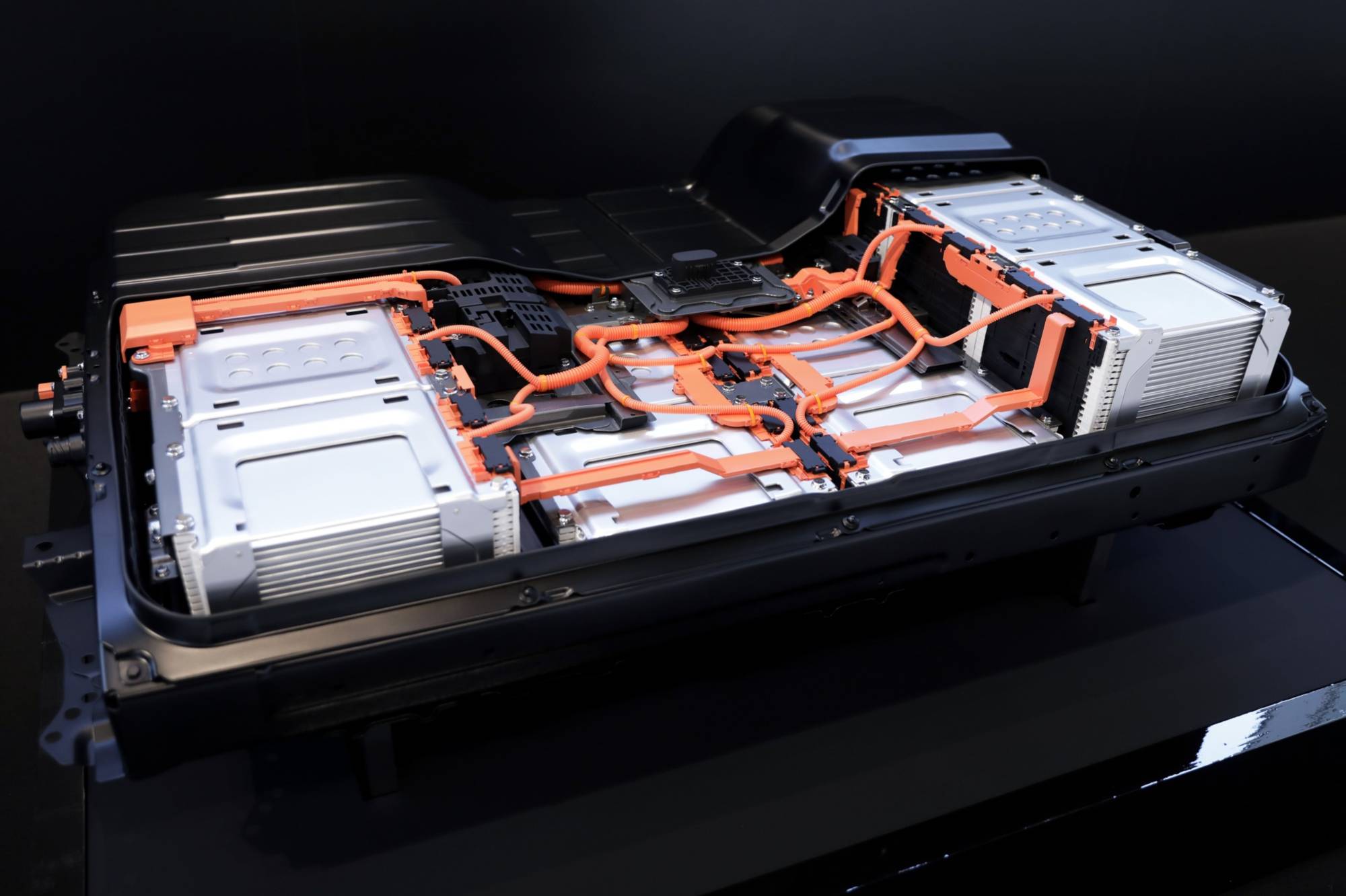 A battery pack for the Nissan Leaf | Bloomberg 