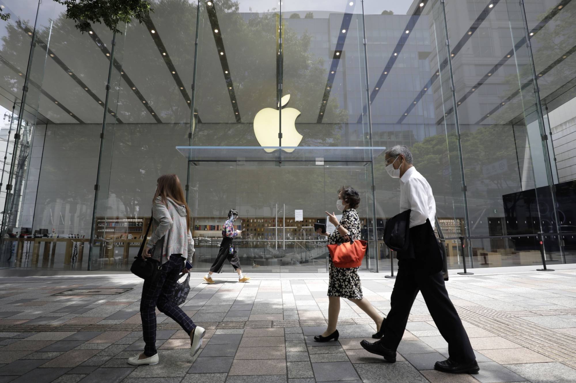 An Apple Inc. store in Tokyo's Omotesando district | BLOOMBERG