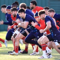 British and Irish Lions\' players attend a training session on the outskirts of Cape Town on Tuesday.  | POOL / VIA AFP-JIJI
