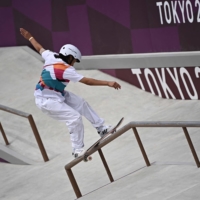 Japan\'s Momiji Nishiya competes in the skateboarding women\'s street final of the Tokyo Olympics on Monday. | AFP-JIJI