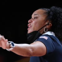 USA\'s coach Dawn Michelle Staley gestures from the sideline during the women\'s preliminary round between Japan and USA of the Tokyo 2020 Olympic Games at the Saitama Super Arena in Saitama on Friday. | AFP-JIJI