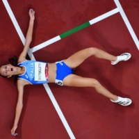 Italy\'s Nadia Battocletti reacts after taking third place in a race of  the women\'s 5,000-meter heats | AFP-JIJI