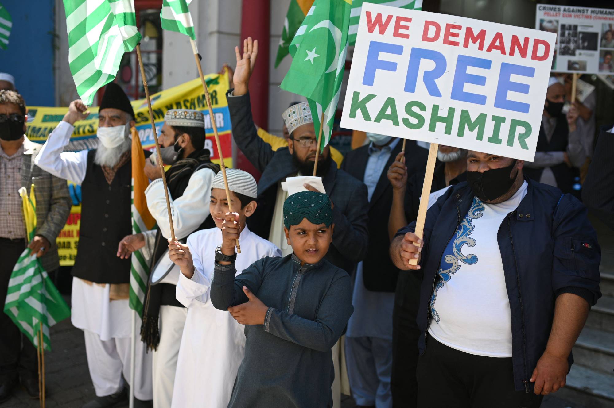 The Indian government outraged Pakistan with its August 2019 decision to strip Jammu and Kashmir of its constitutionally guaranteed autonomy and reduce its status to a union territory that was directly administered by the national government. | AFP-JIJI