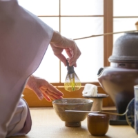 In \"Tea Life, Tea Mind,\" Soshitsu Sen XV writes that tea ceremony involves little more than the “simple act of serving tea and receiving it with gratitude.”  | GETTY IMAGES